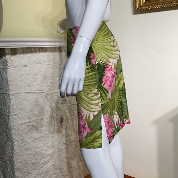 Tommy Bahama 100% Silk Floral Hawaiian Print Skirt - Picture 4 of 7